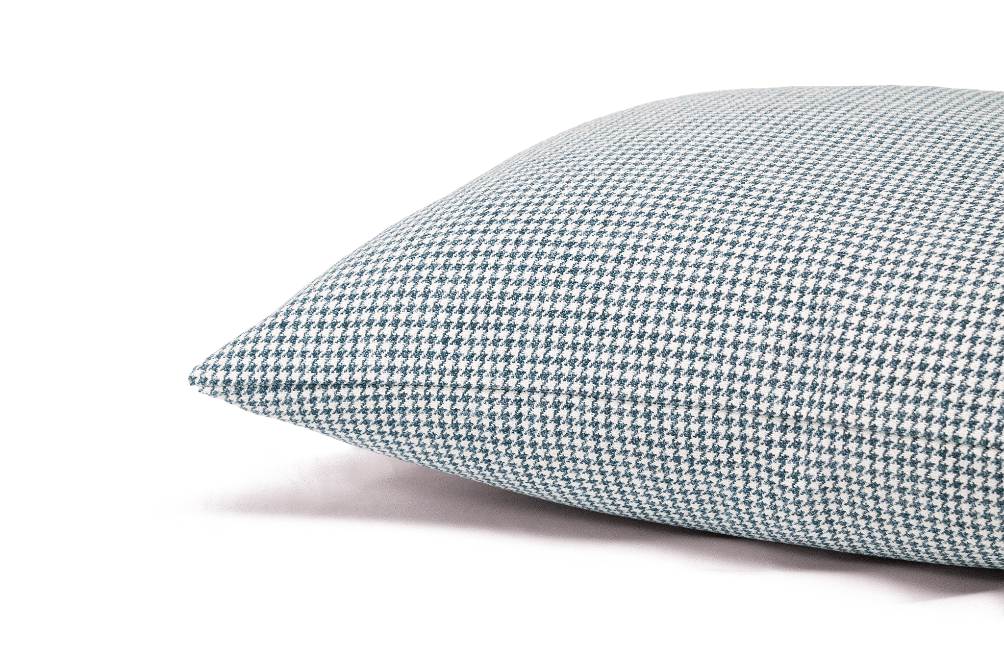 Lake Houndstooth Cushion Cover
