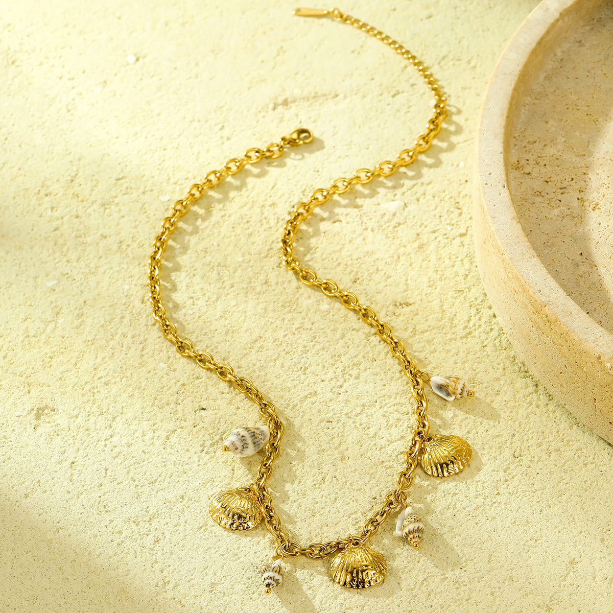 18K Gold Titanium Steel Shell Conch Necklace – Ocean Style Pendant Necklace