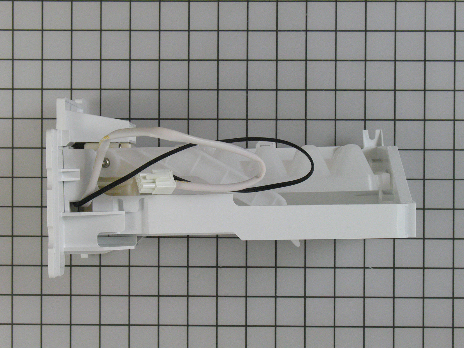 Bosch Refrigerator Ice Maker Part 00744441