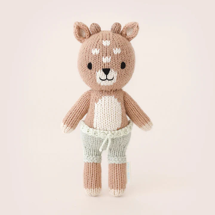 Tiny Elliott the fawn | Cuddle + Kind