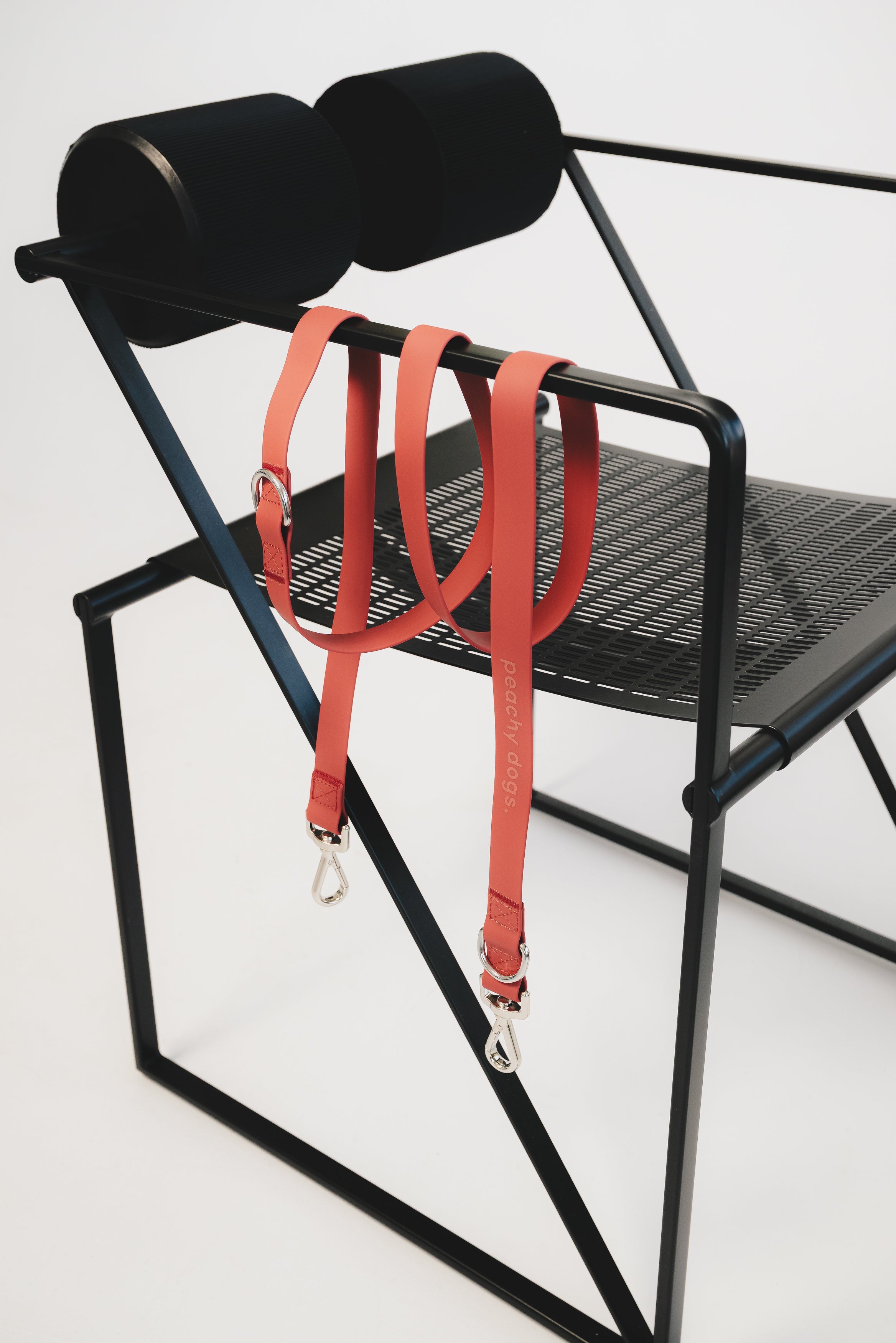 On-the-go Leash in Chestnut