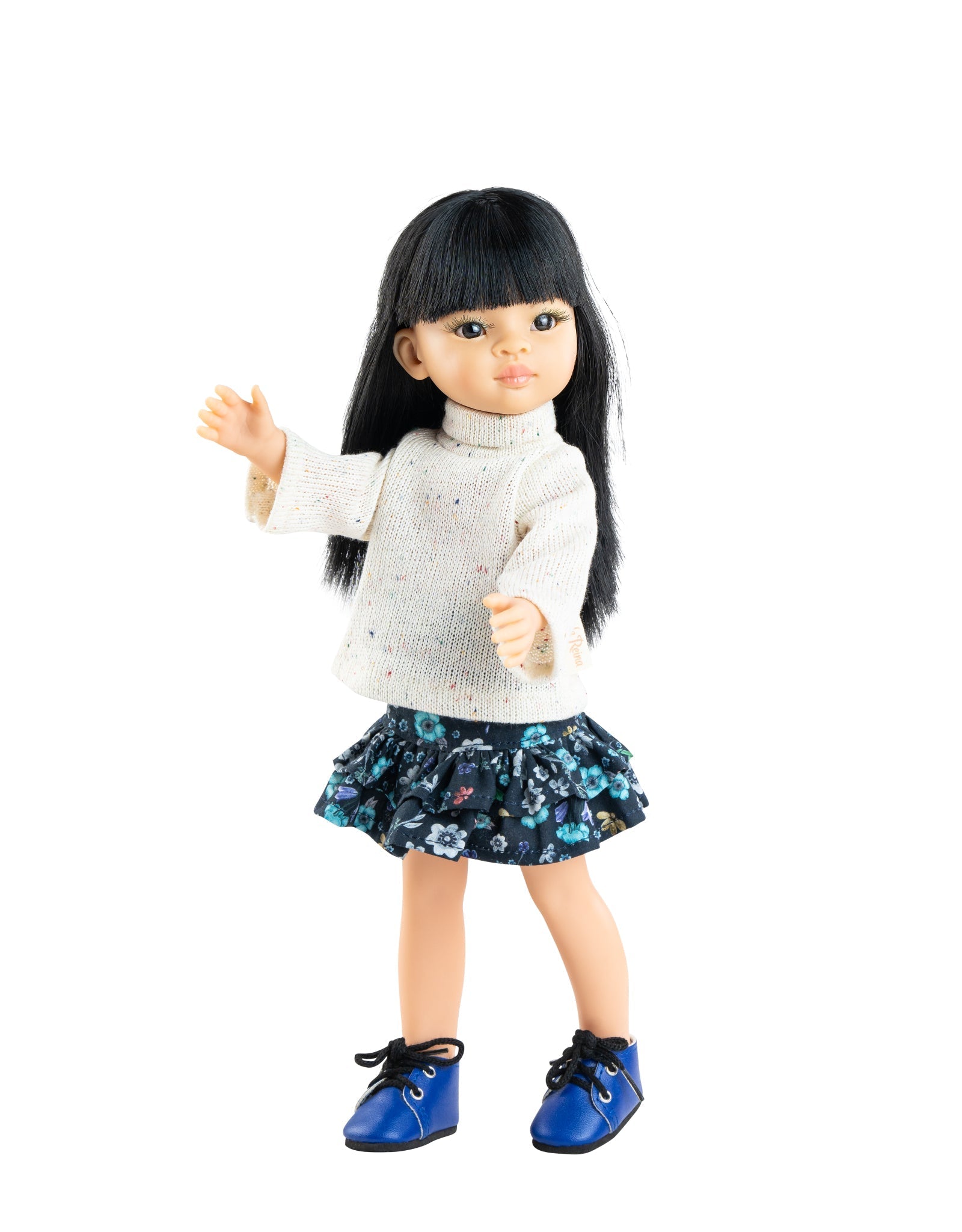 Las Amigas doll - Liu with floral skirt - Paola Reina