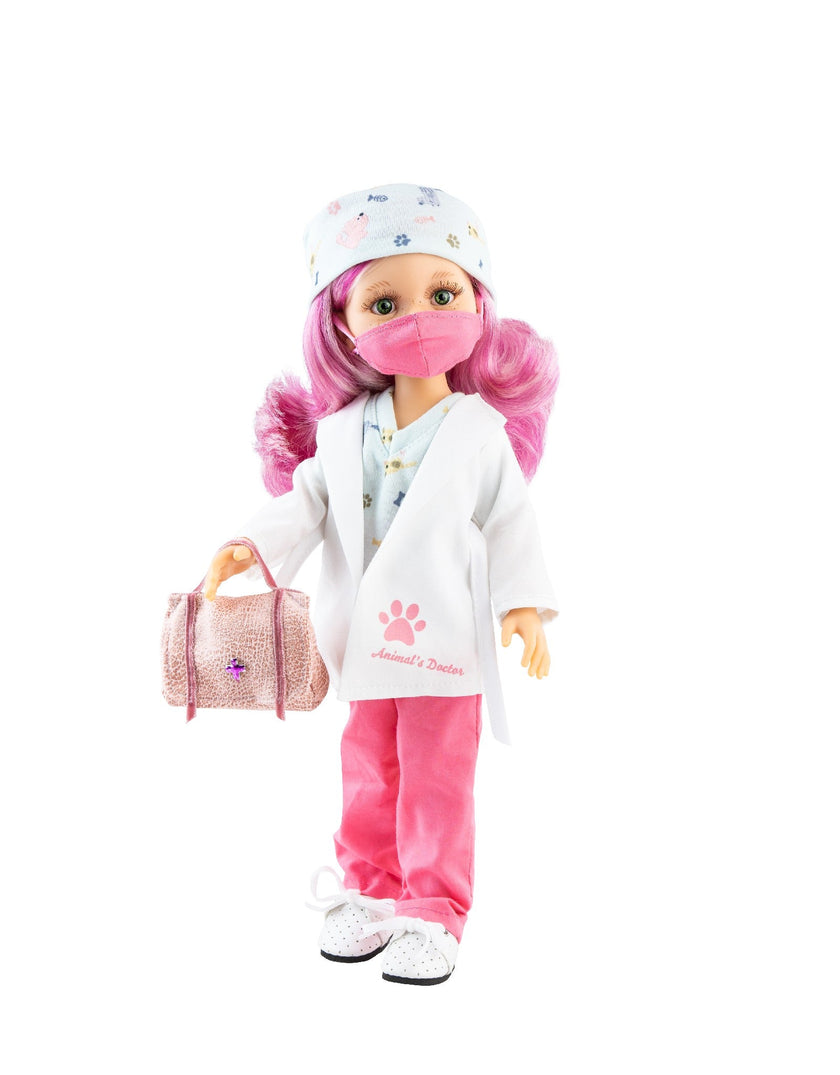 Las Amigas Doll - Esmé the Veterinarian - Paola Reina