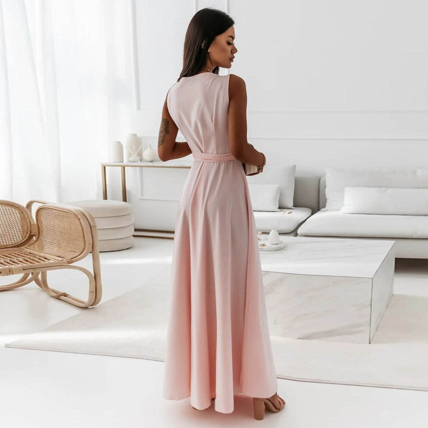 V-neck Sleeveless Dress With Belt Summer Fashion.