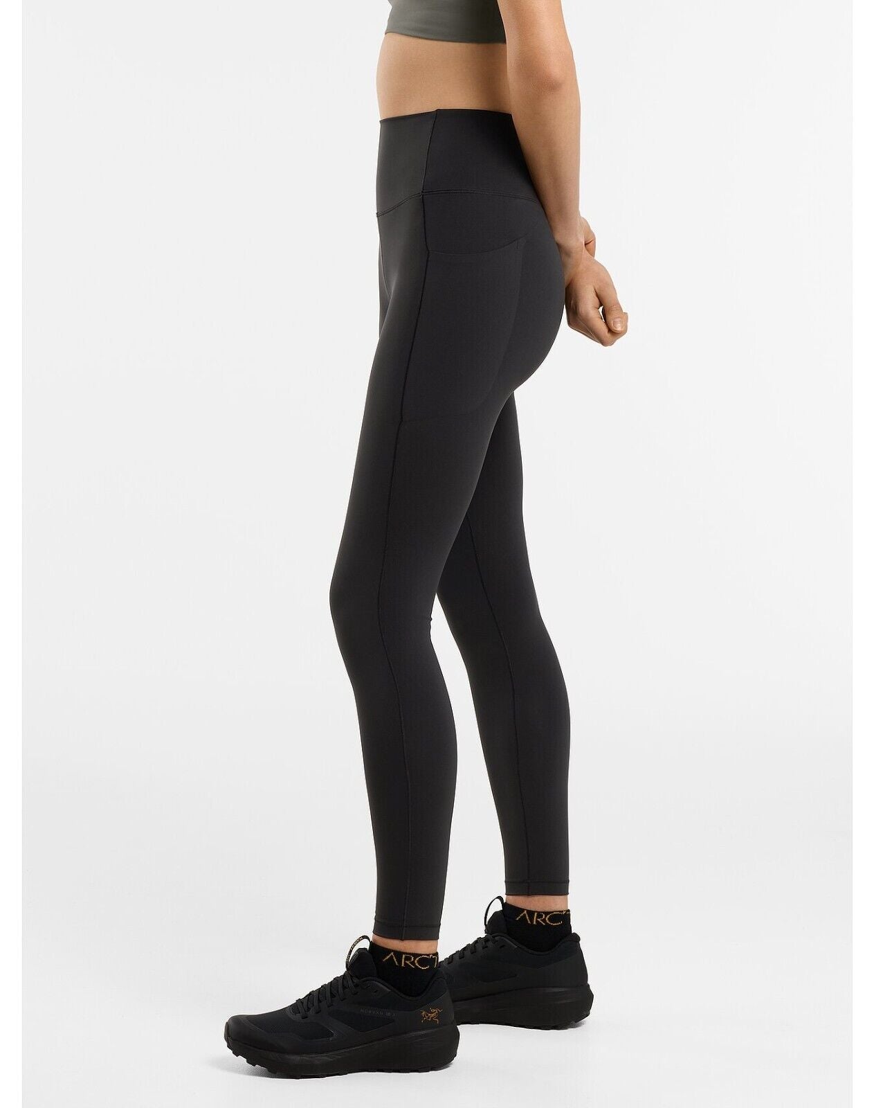 Arcteryx Women's Essent High-Rise Leggings 26