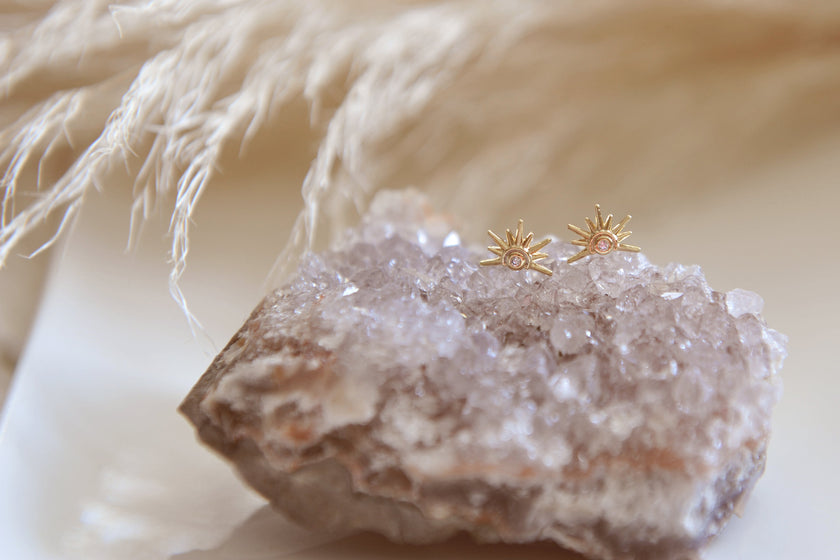 Starburst studs