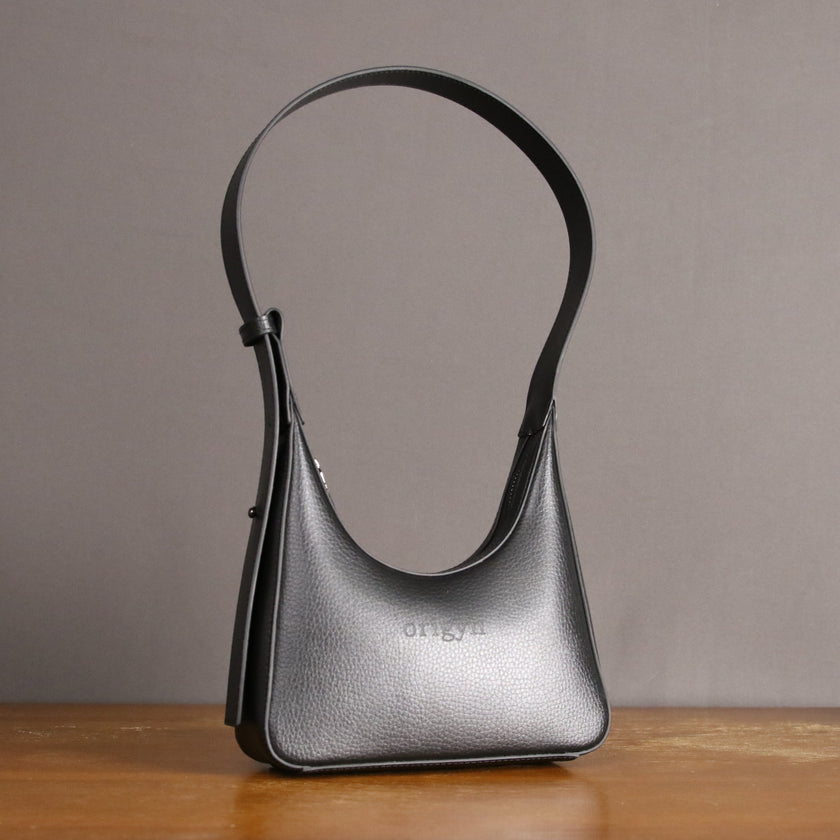 Origyn 01 - Plant-Based Vegan Leather Shoulder Handbag - Made with MIRUM®