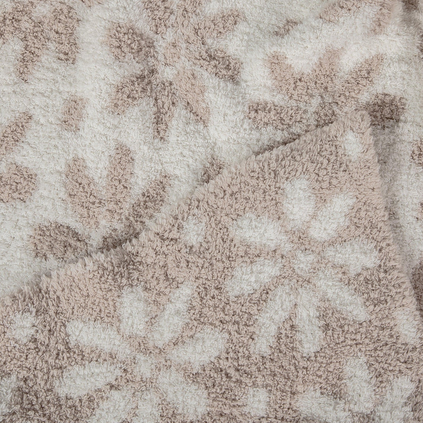 Blushing Beige and White Daisy Print Toddler Blanket