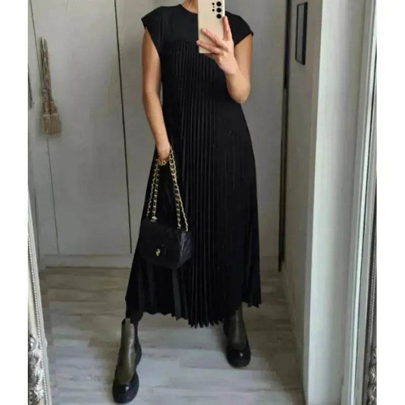 Women Summer Pleated Maxi Dress Casual Short Sleeve Crewneck Flowy Swing Long Dress with Pockets