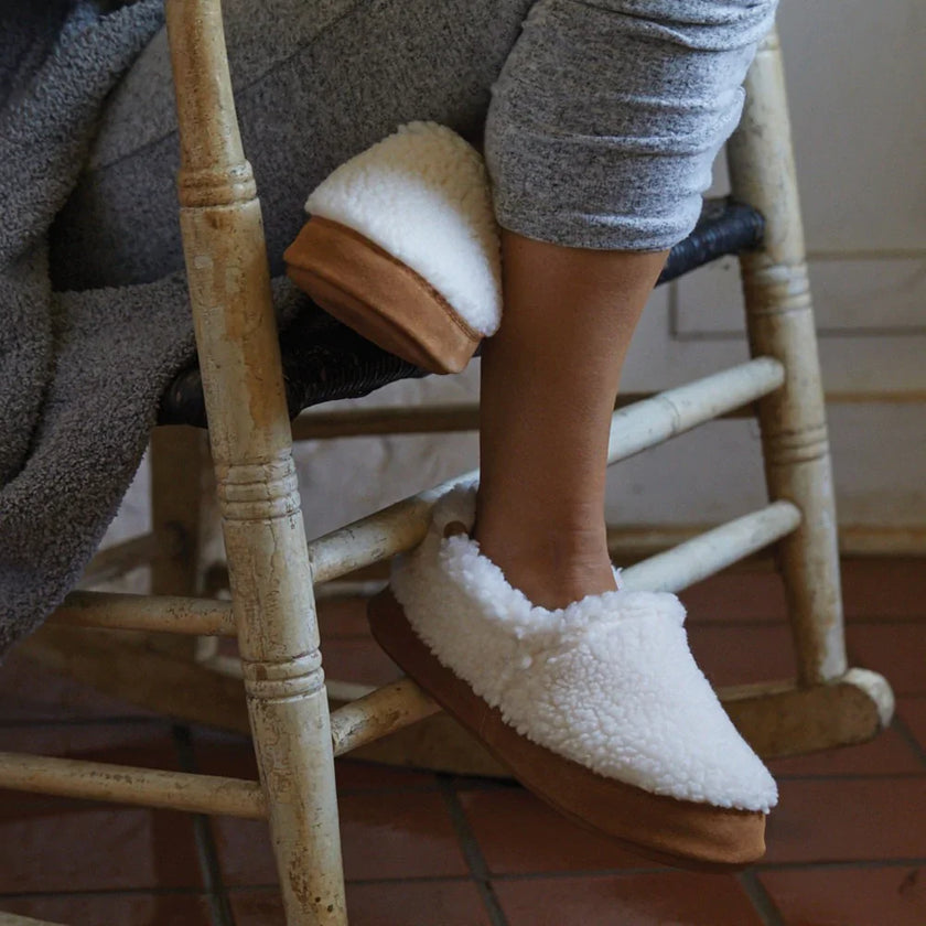 Acorn Women Original Moccasins Size US 6.5-7.5