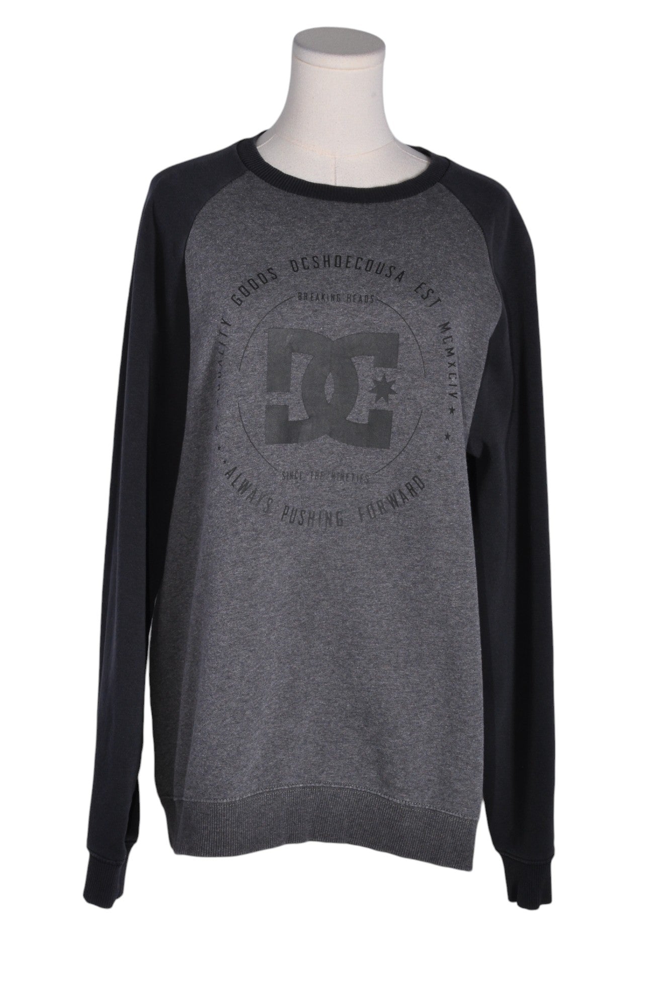 UNBRANDED Women Sweatshirts Regular fit in Black - L
