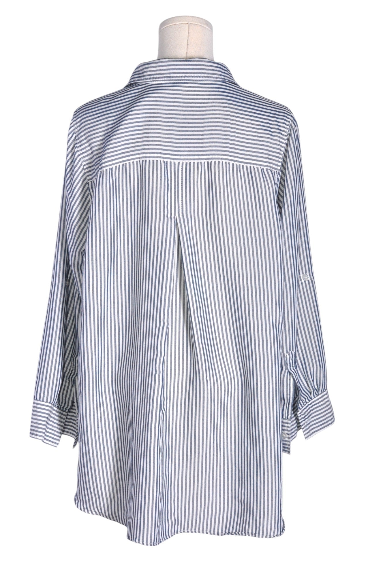 VELVET ART Women Button Down Tops Regular fit in White - 1X