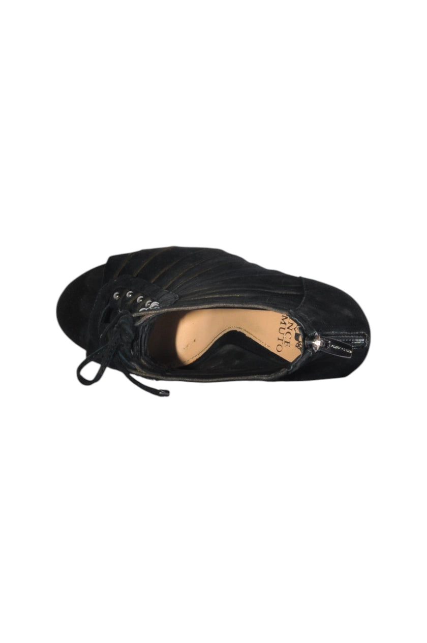 VINCE CAMUTO Women Heels Regular fit in Black - 38