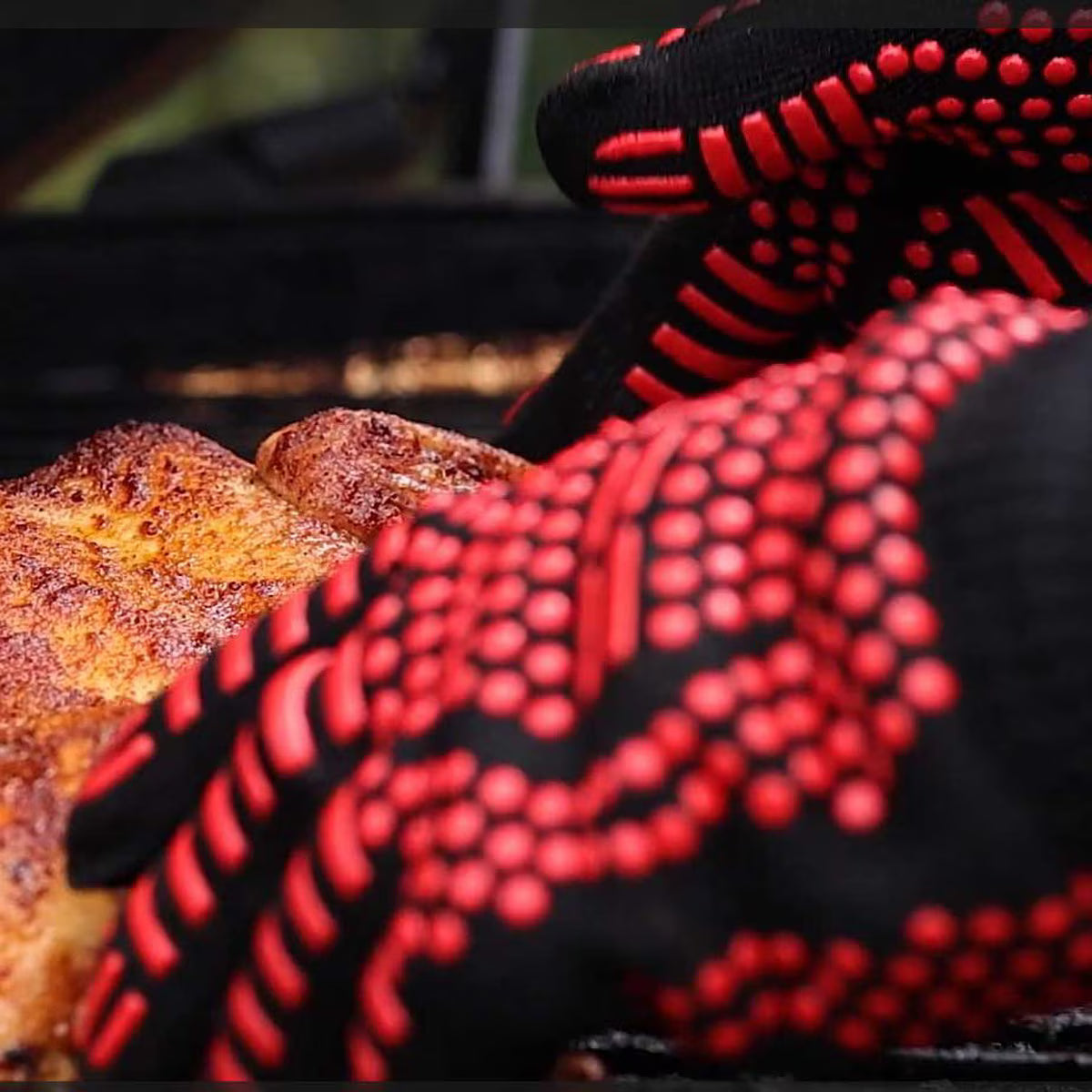 TableCraft Black & Red Grilling Gloves, Set of 2
