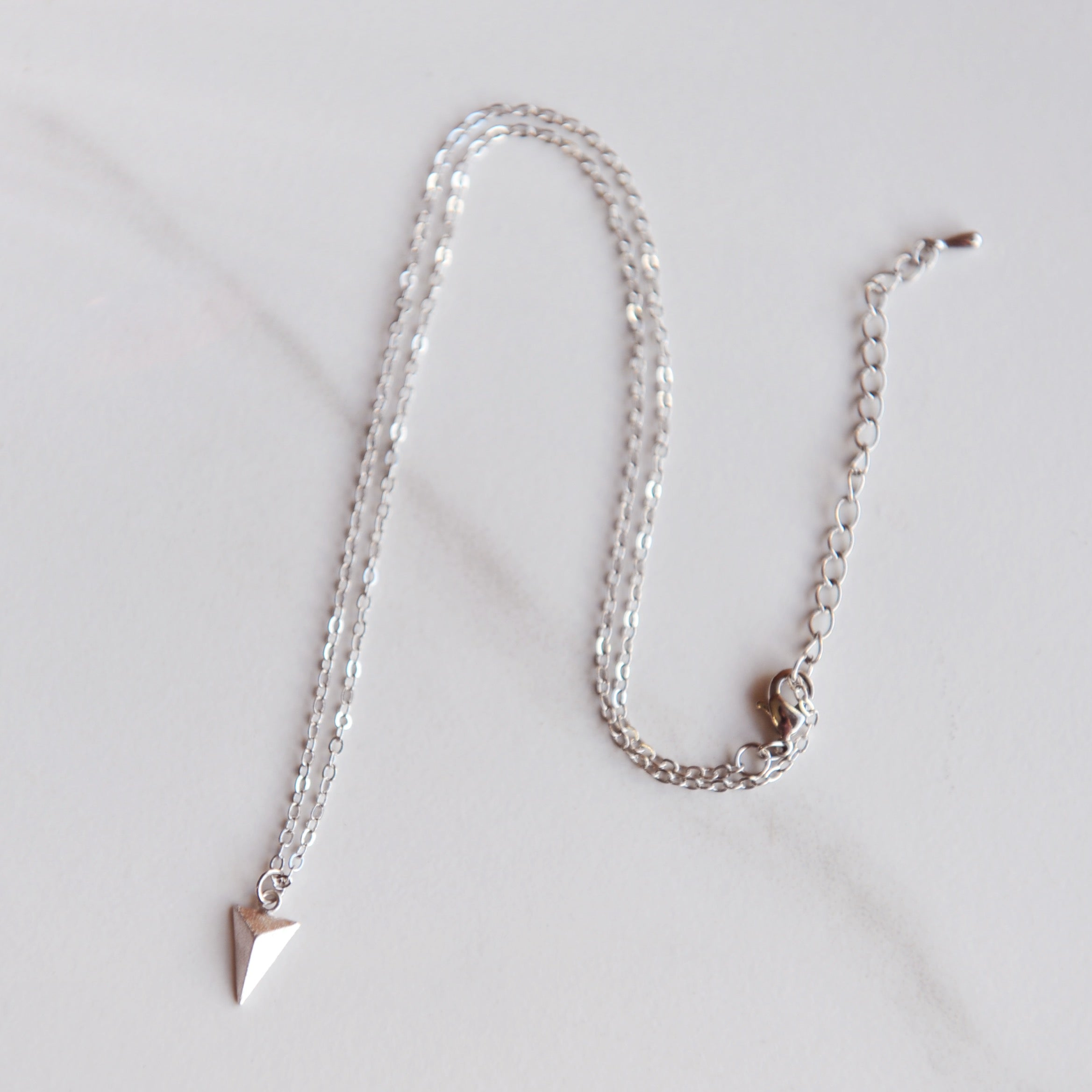 CLAIRE, Dainty Minimalist Geometric Everyday Necklace