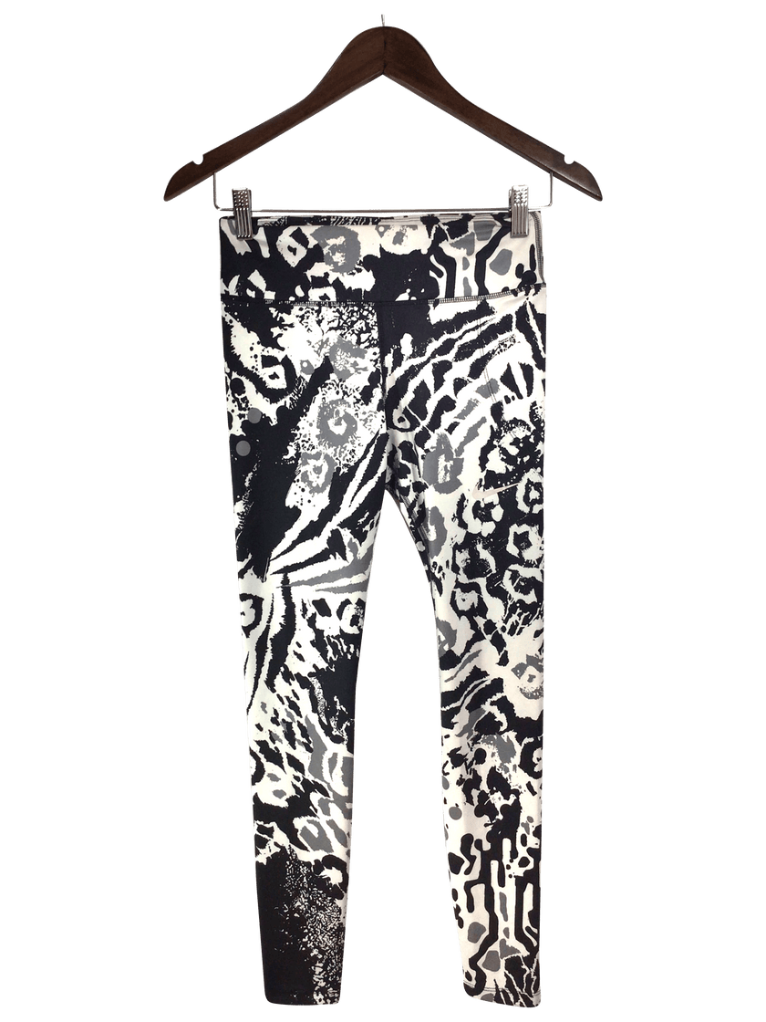 NIKE Women Activewear Leggings Regular fit in White - S