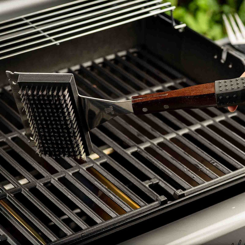TableCraft Wooden Handle Wide Grill Brush with Black Soft Grip
