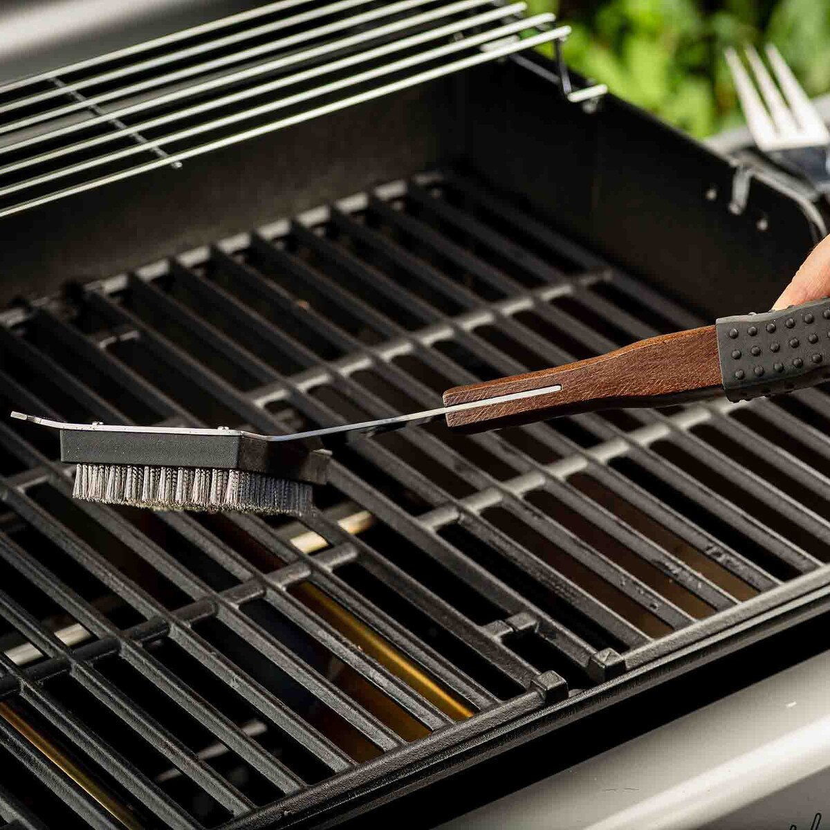 TableCraft Wooden Handle Wide Grill Brush with Black Soft Grip