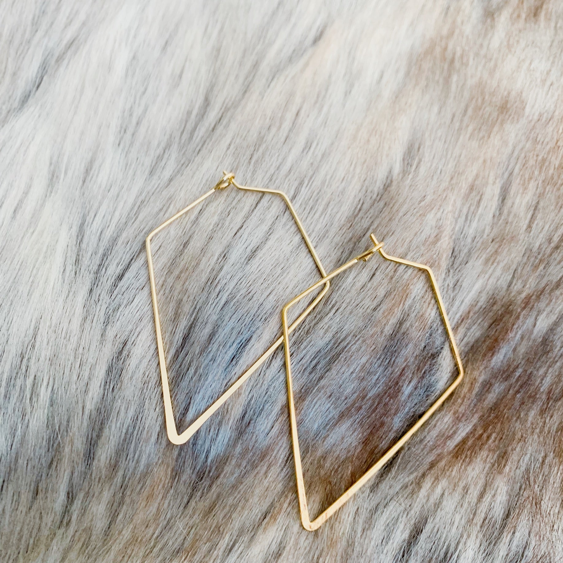 18k gold Diamond hoop