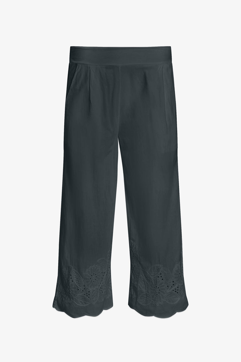 Women's Woven Capri Trousers