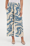 Women's Woven Capri Trousers