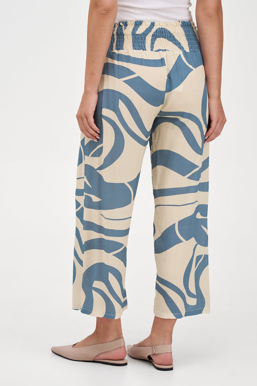Women's Woven Capri Trousers