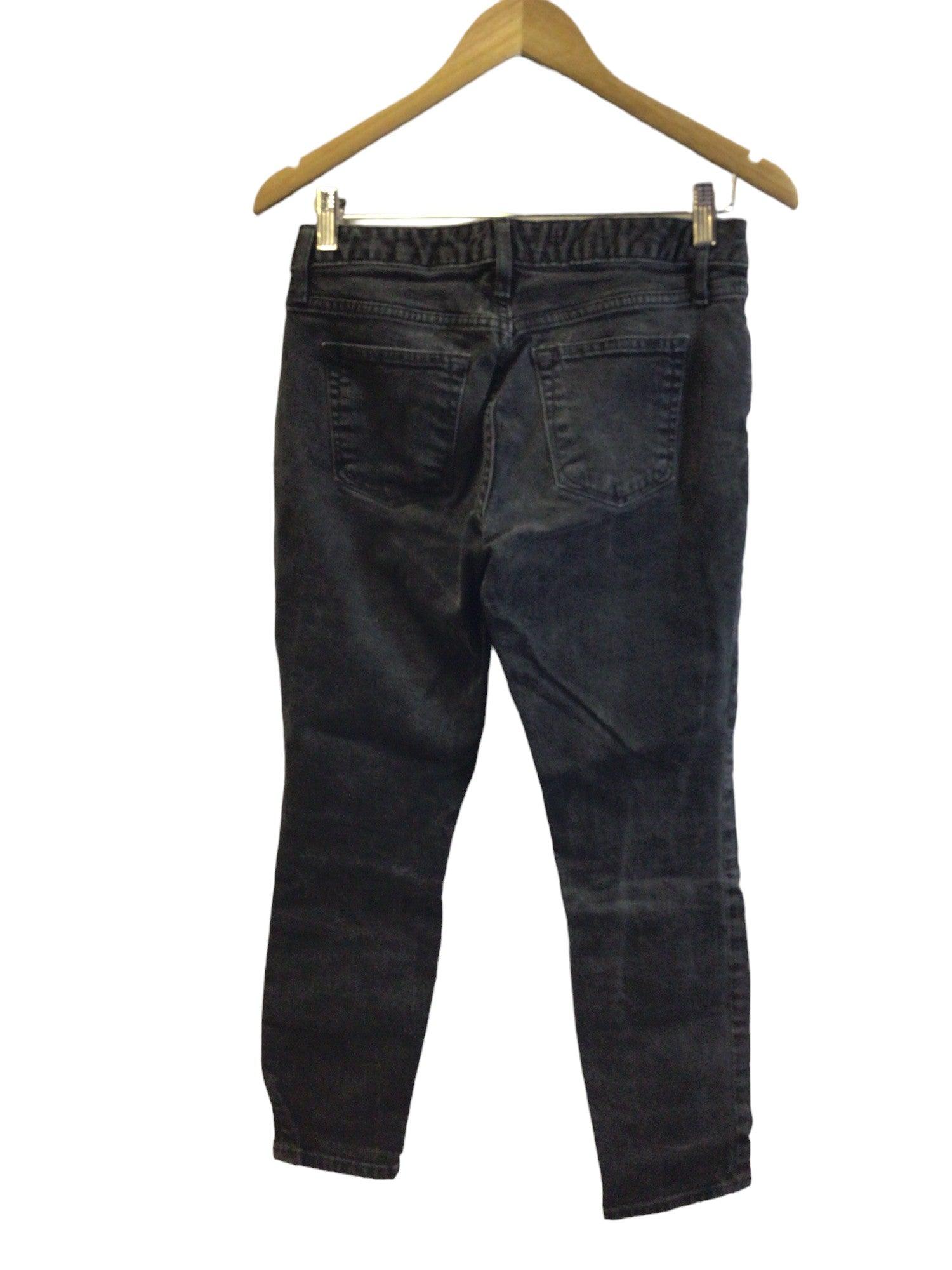GAP Women Straight-Legged Jeans Regular fit in Black - 28