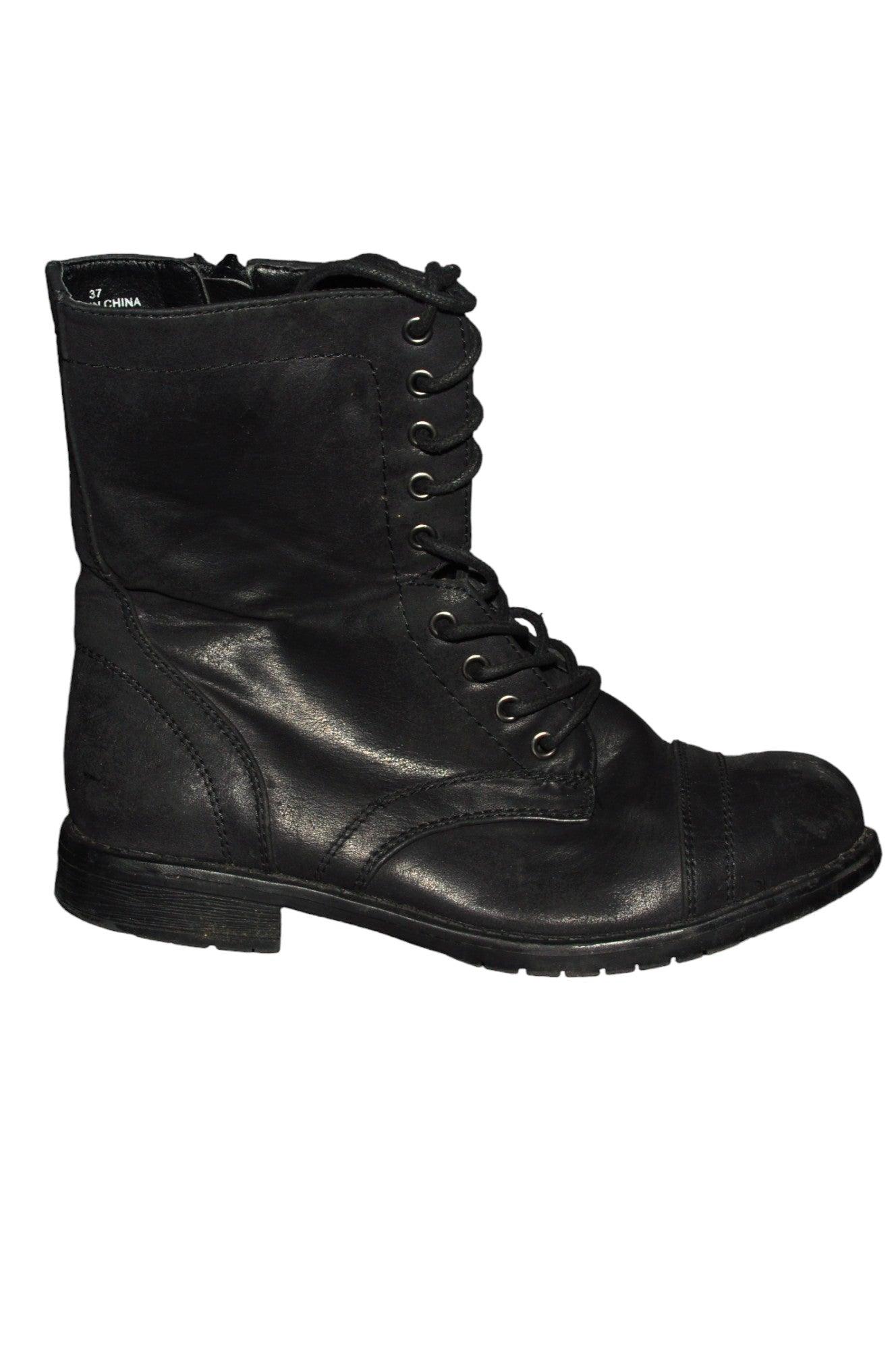 STEVE MADDEN Women Boots Regular fit in Black - 37