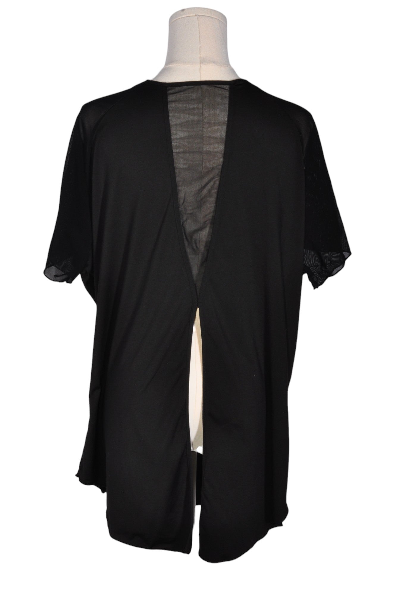 SHEIN Women T-Shirts Regular fit in Black - 2XL