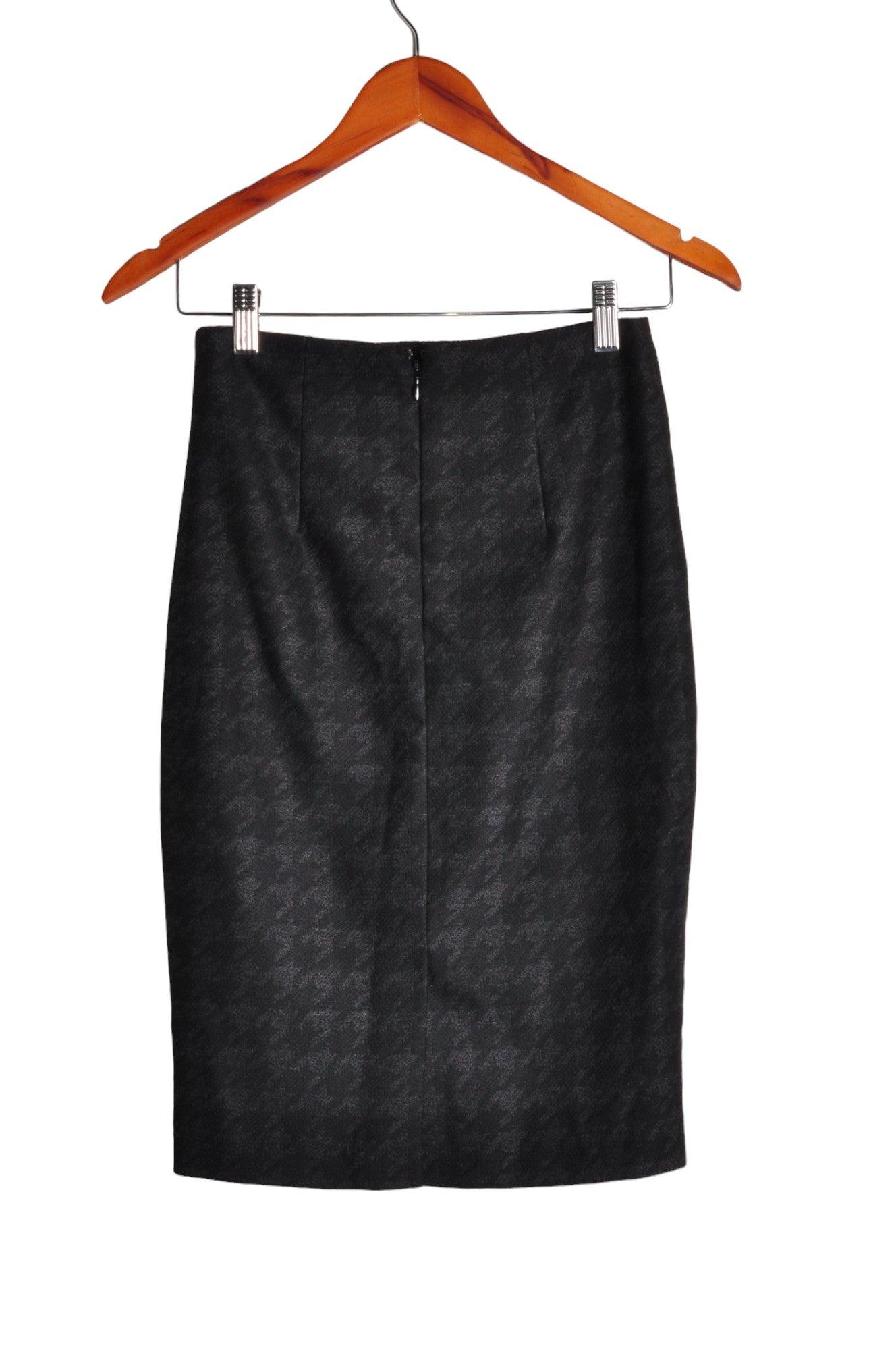 CHATEAU Women Pencil Skirts Regular fit in Black - 0