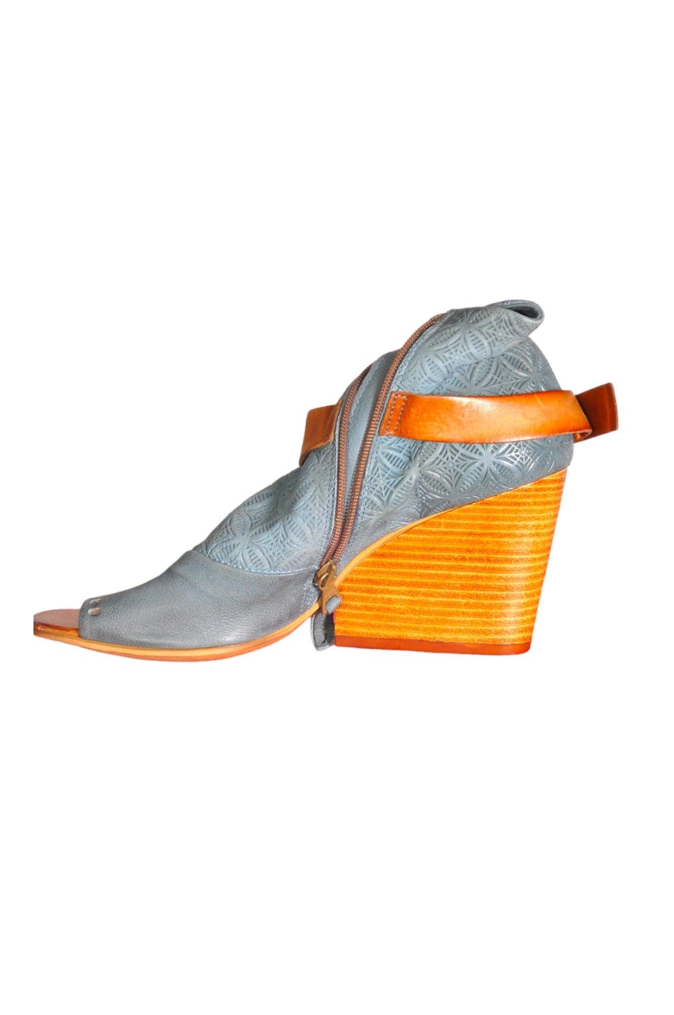 MIZ MOOZ Women Heels Regular fit in Blue - 41