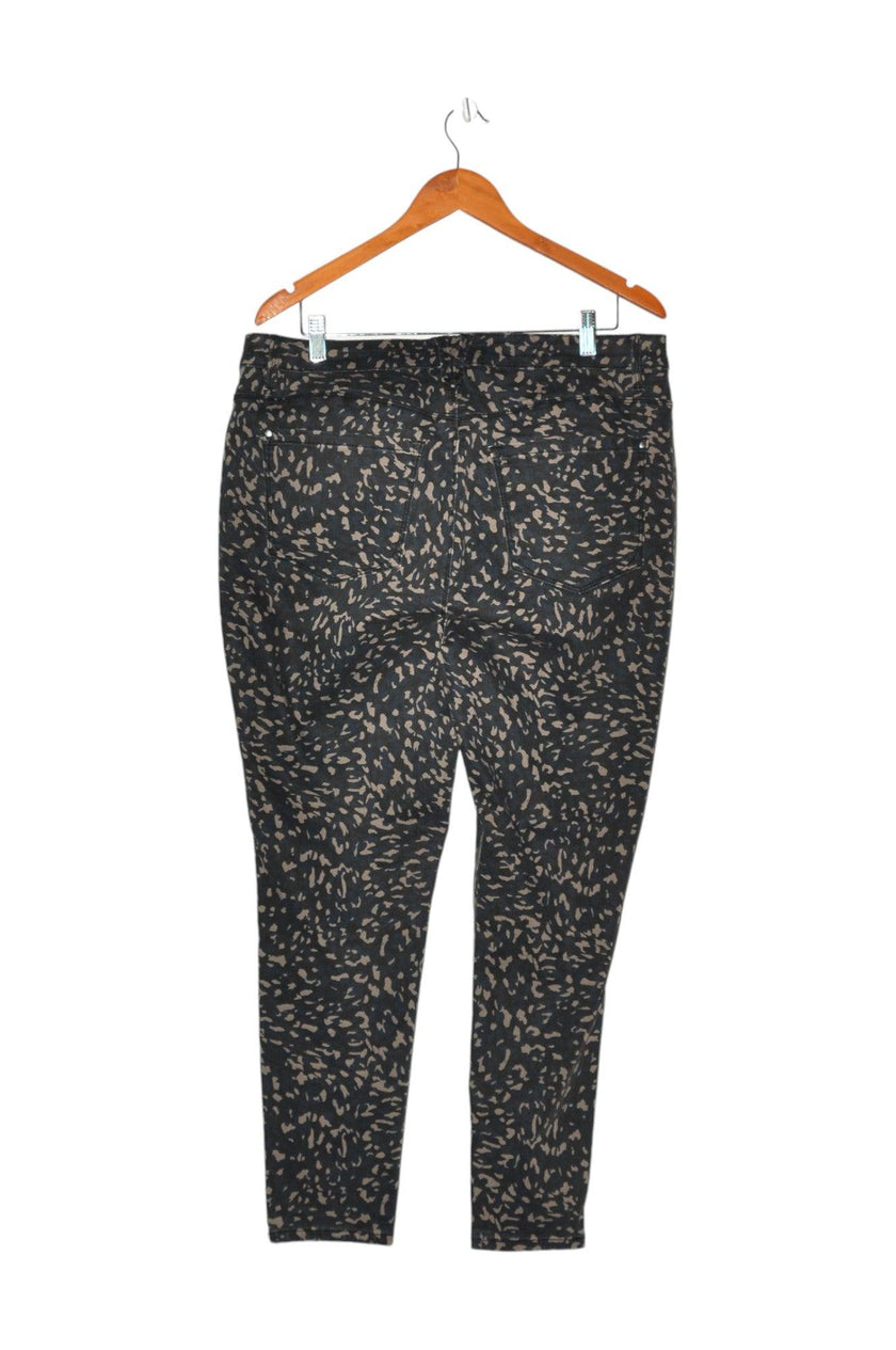 CURVE APPEAL Women Straight-Legged Jeans Regular fit in Black - 16