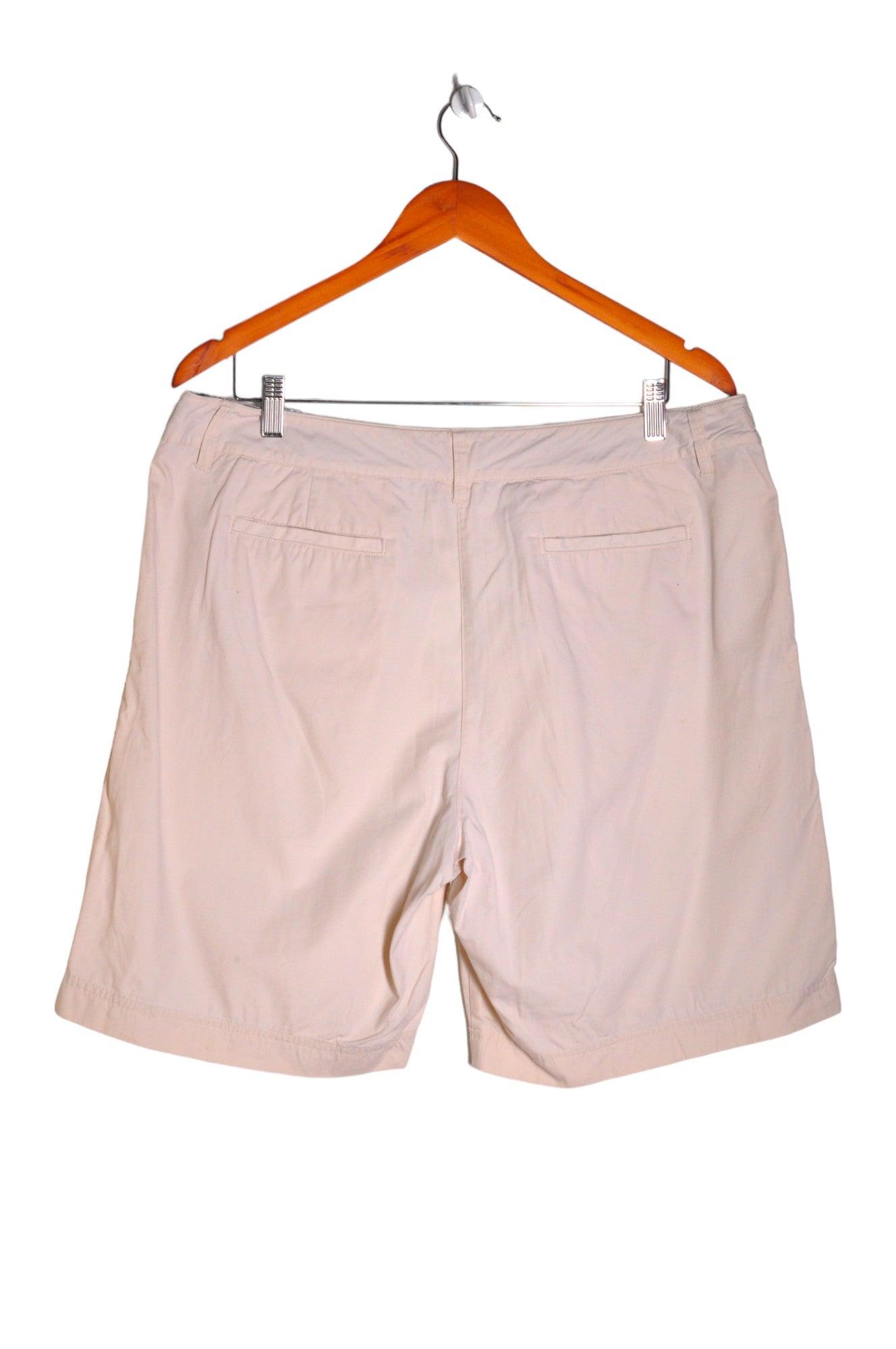 VAN HEUSEN Men Classic Shorts Regular fit in Beige - 4