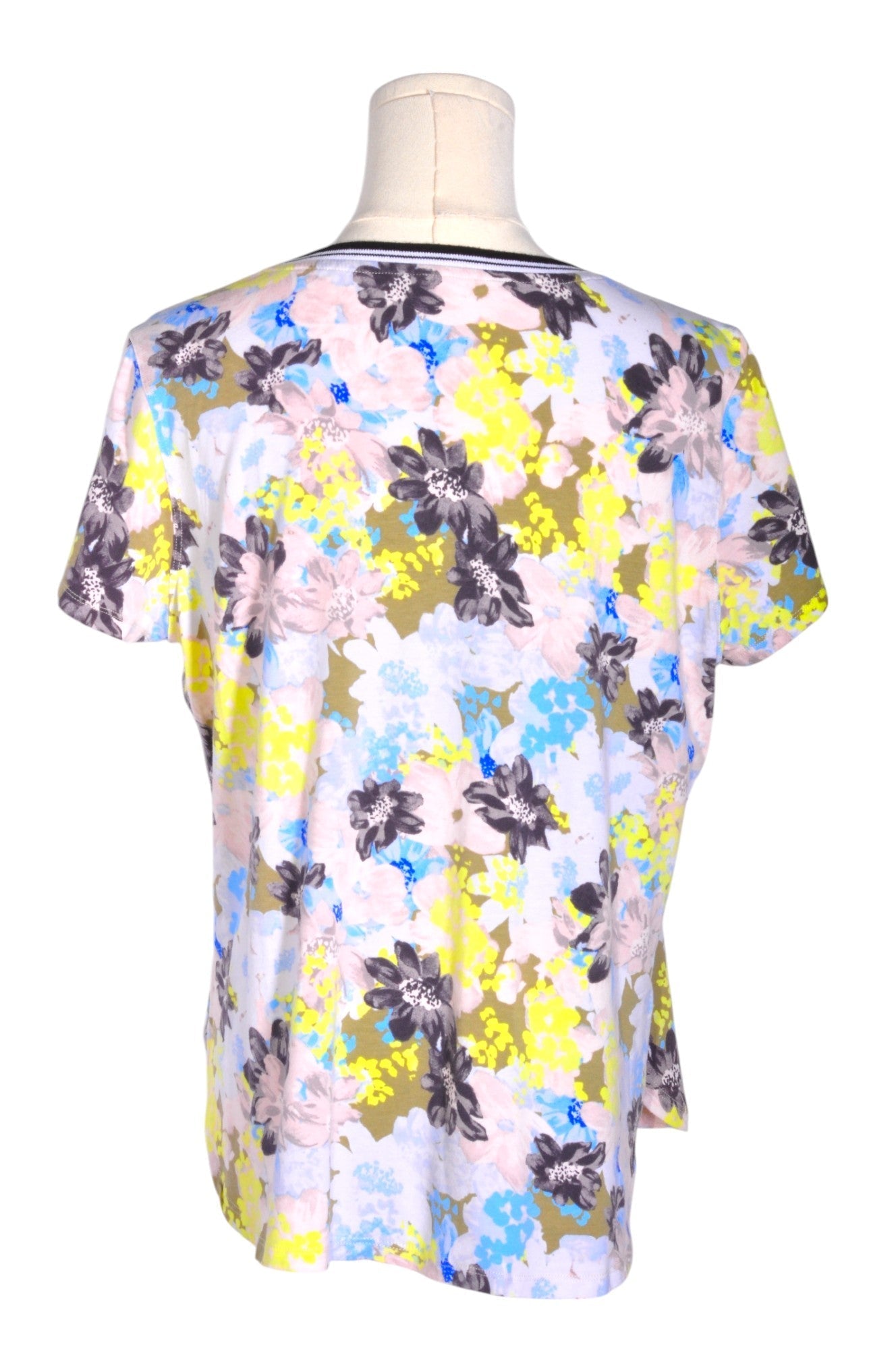 CALVIN KLEIN Women T-Shirts Regular fit in White - L