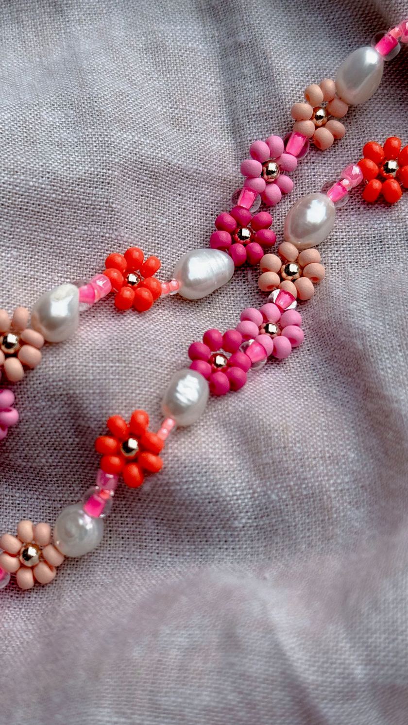 Daisy Brights Anklet in “Pink Grapefruit”