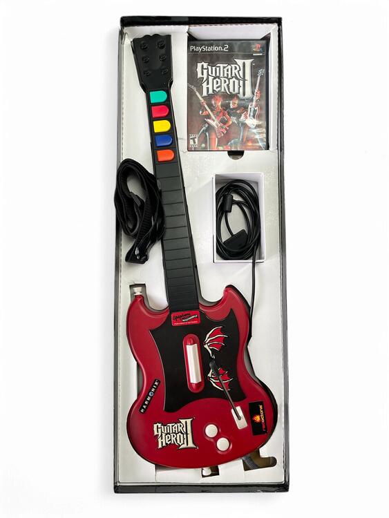 Guitar Hero II - Pack filaire Gibson rouge pour PlayStation 2 (occasion)