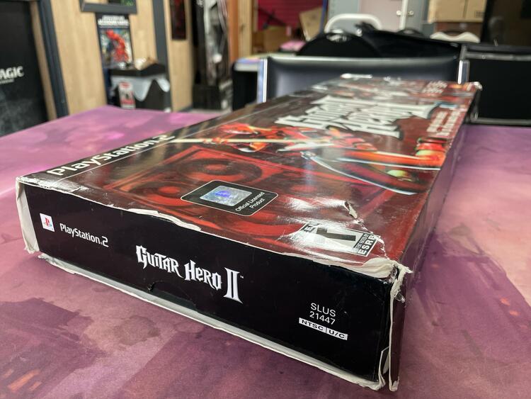 Guitar Hero II - Pack filaire Gibson rouge pour PlayStation 2 (occasion)