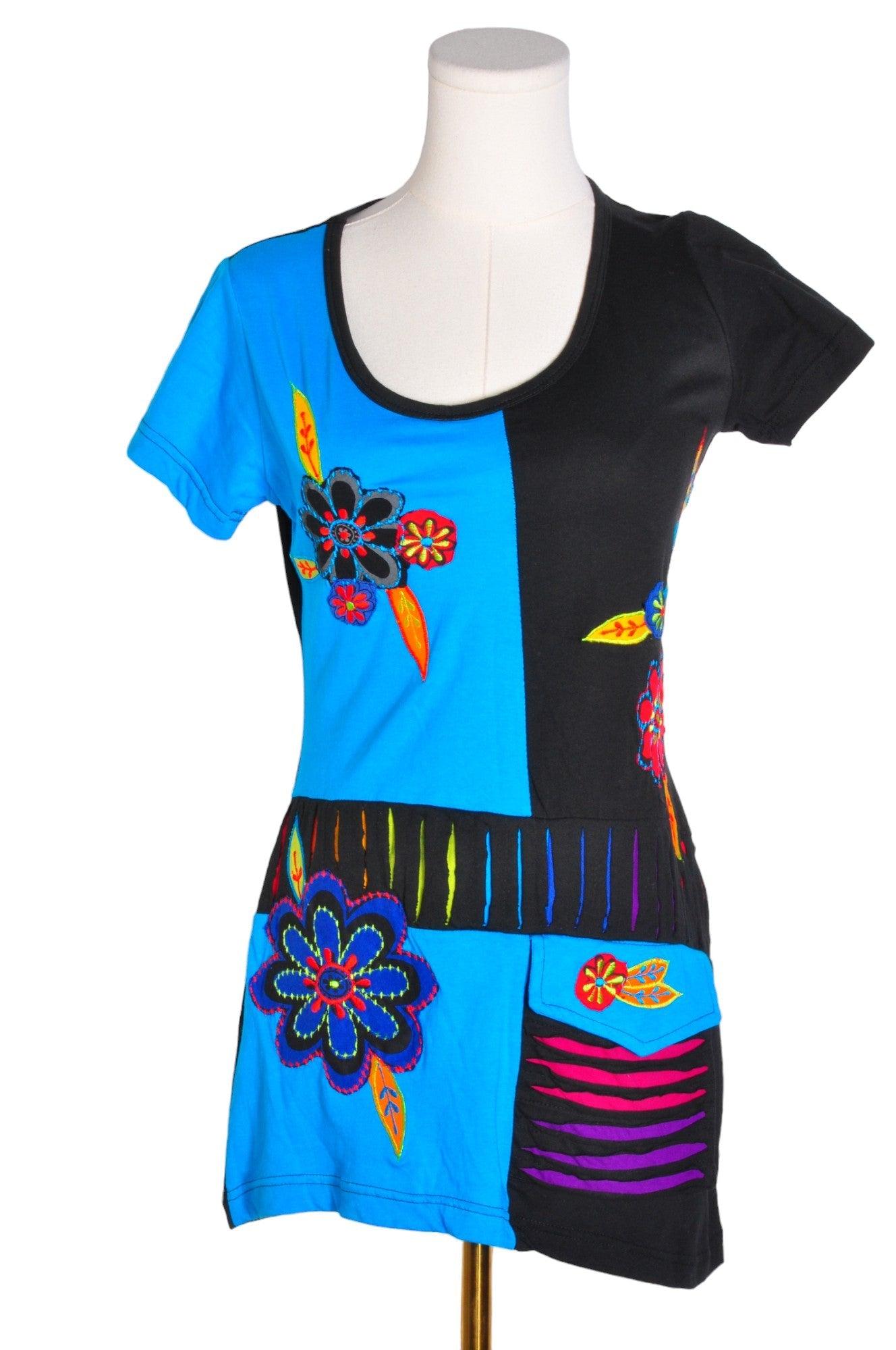 LEOPARDS & ROSES Women T-Shirts Regular fit in Blue - XS