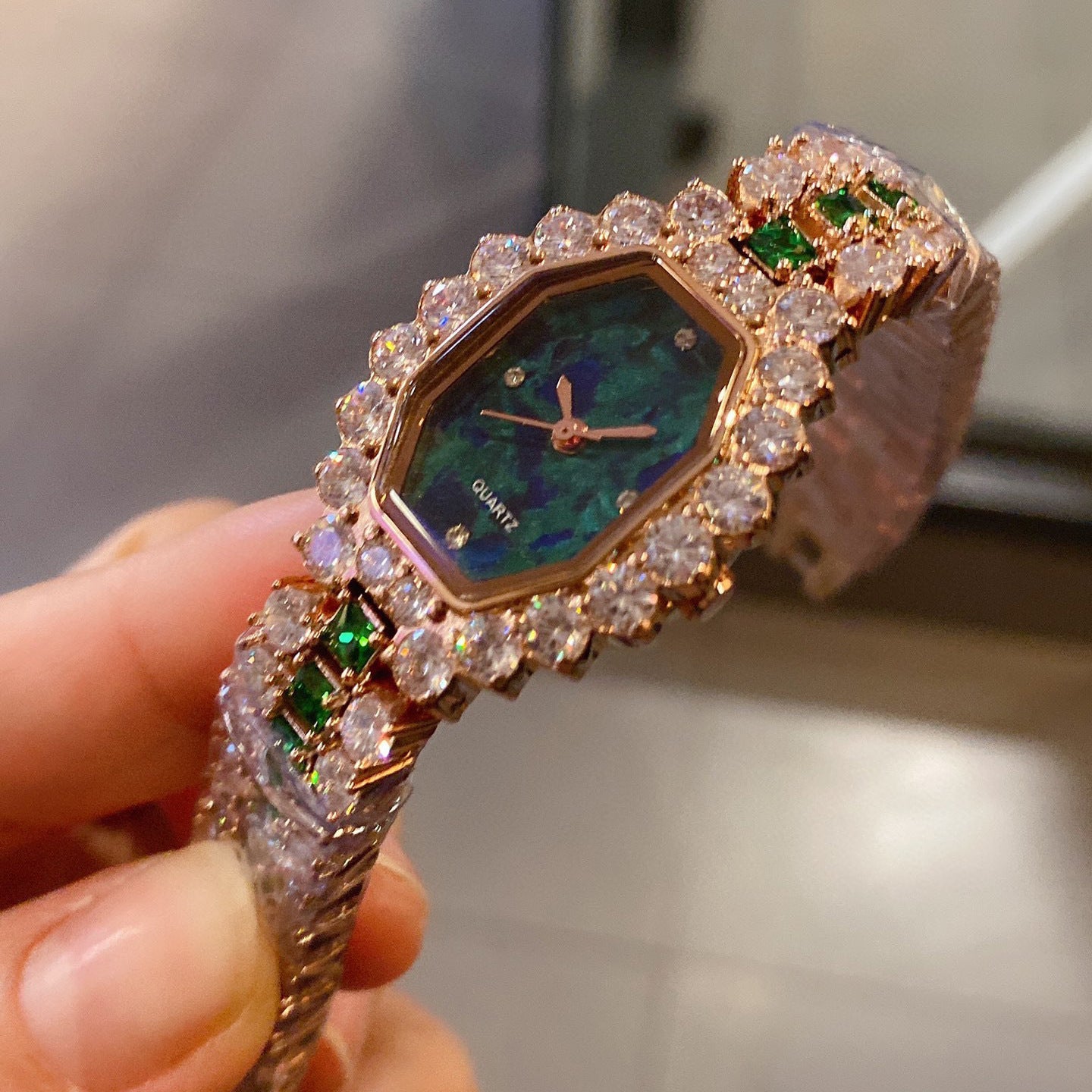 Wine Barrel Diamond Watch – Decorative Green Quartz Timepiece