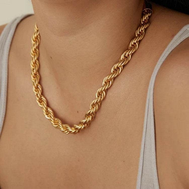 Romeo Twisted Rope Chain Necklace women