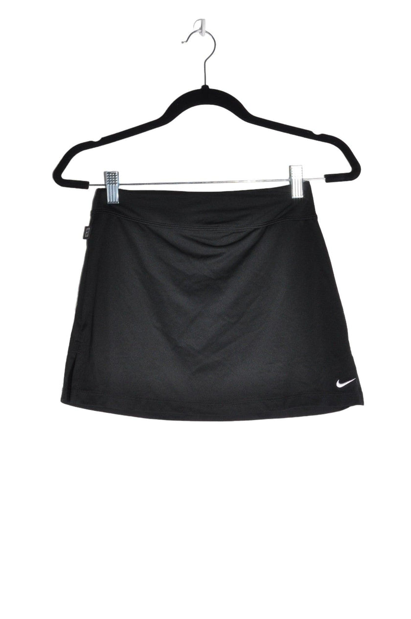 NIKE Women Activewear Shorts & Skirts Regular fit in Black - XS