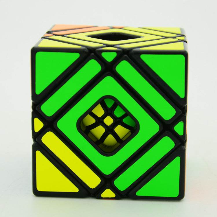 magic cube Third-order alien smooth and oblique five cubes
