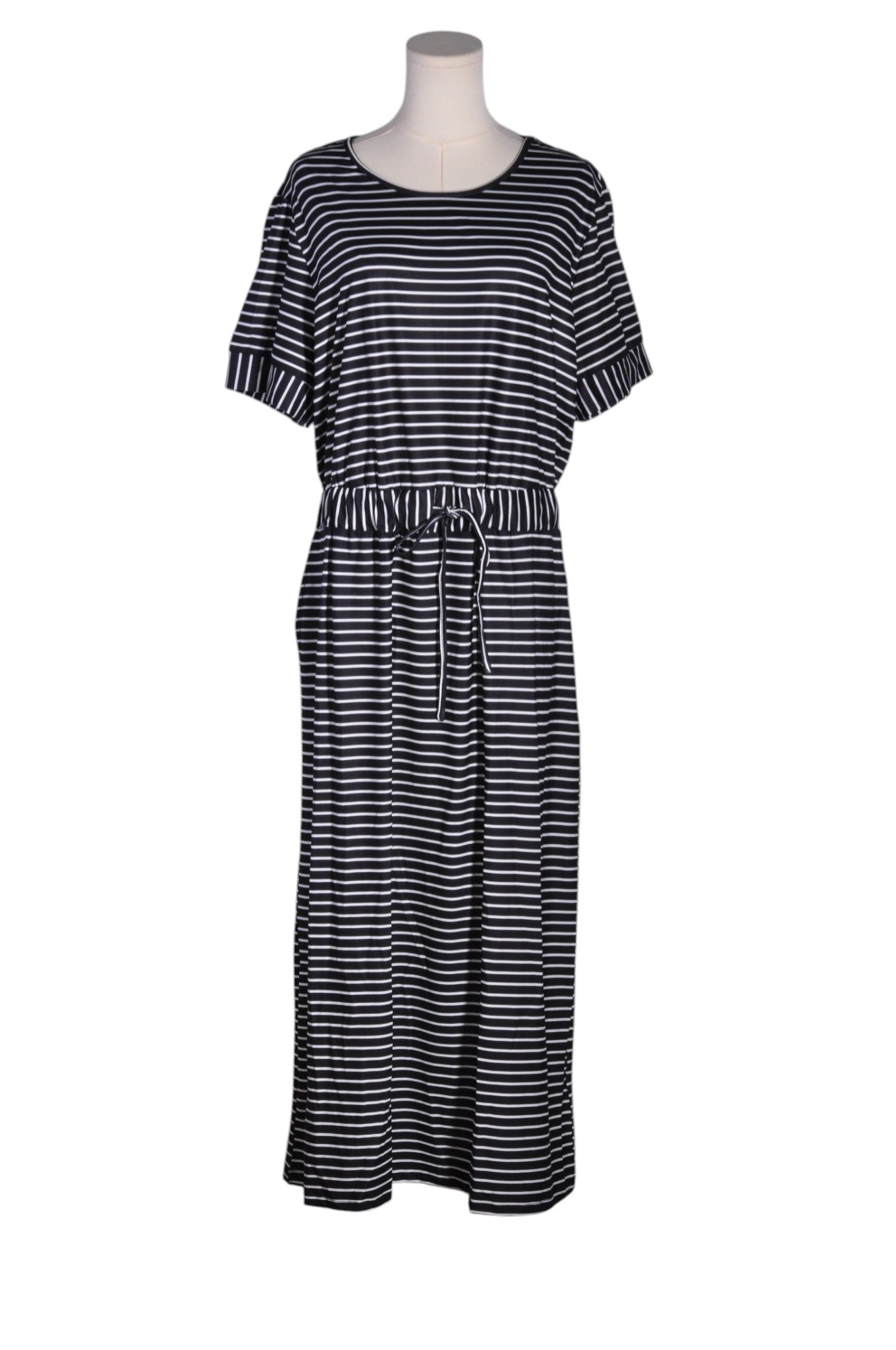 SHEIN Women Maxi Dresses Regular fit in Black - 2XL