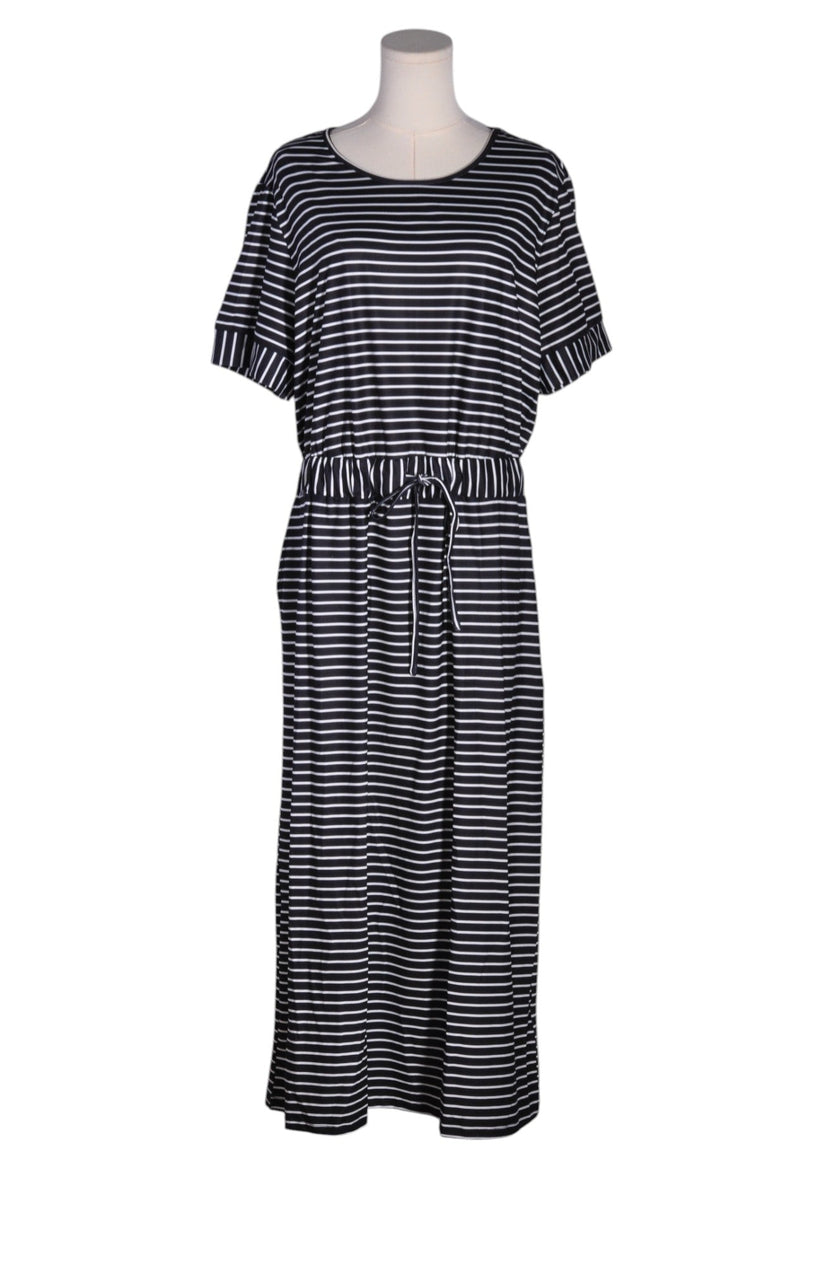SHEIN Women Maxi Dresses Regular fit in Black - 2XL