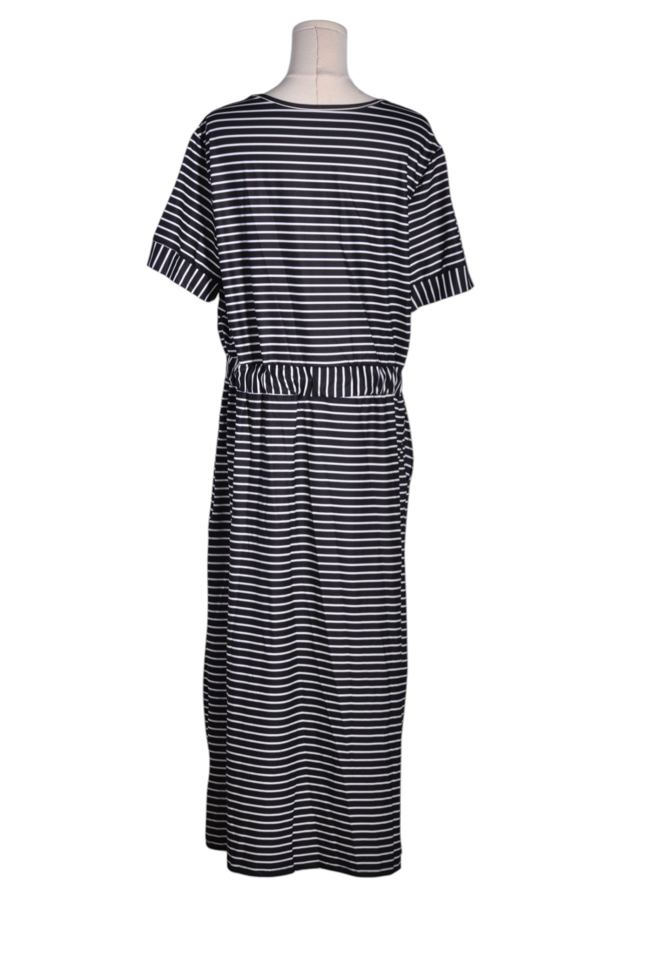 SHEIN Women Maxi Dresses Regular fit in Black - 2XL