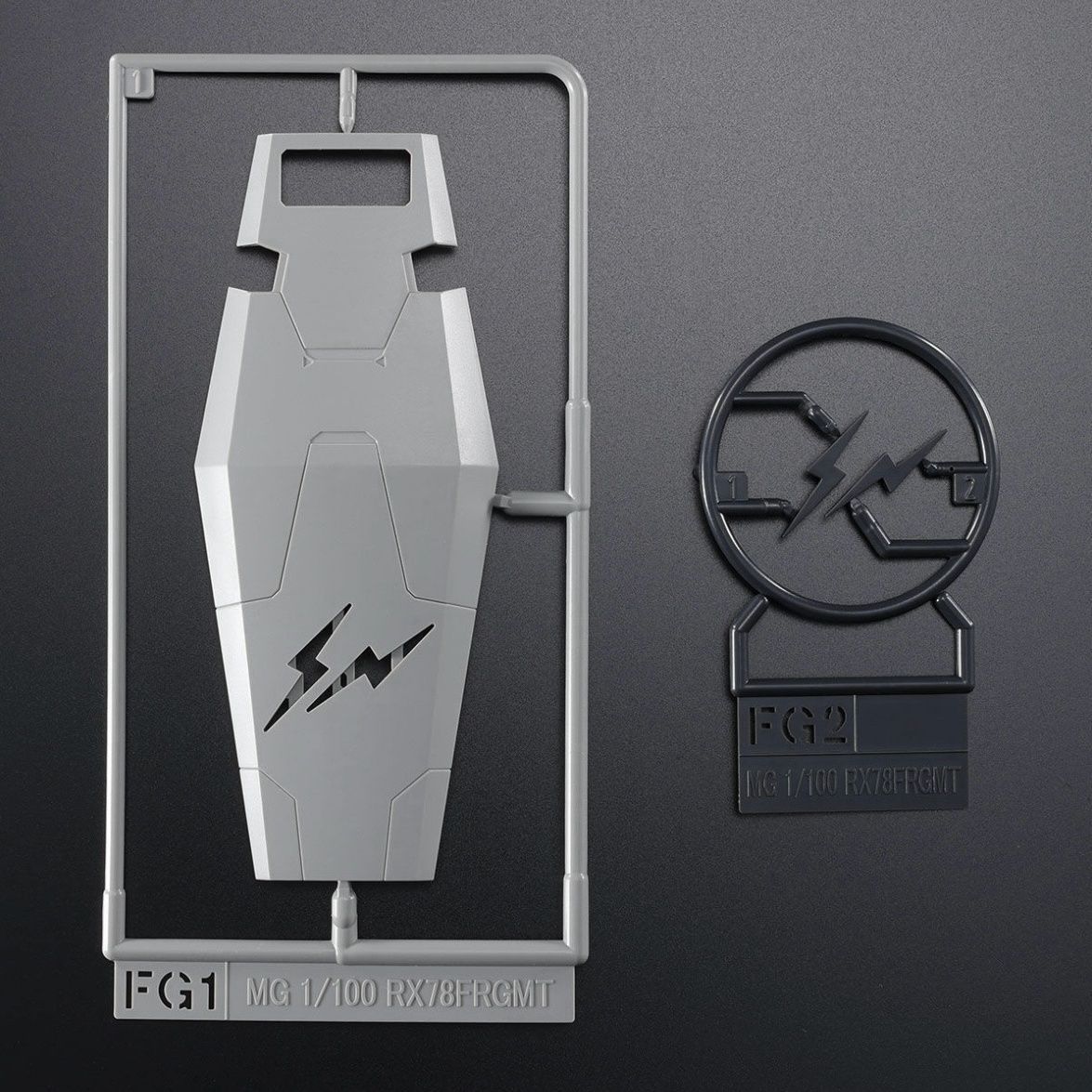 Premium Bandai Limited MG 1/100 RX-78FRGMT Gundam Fragment