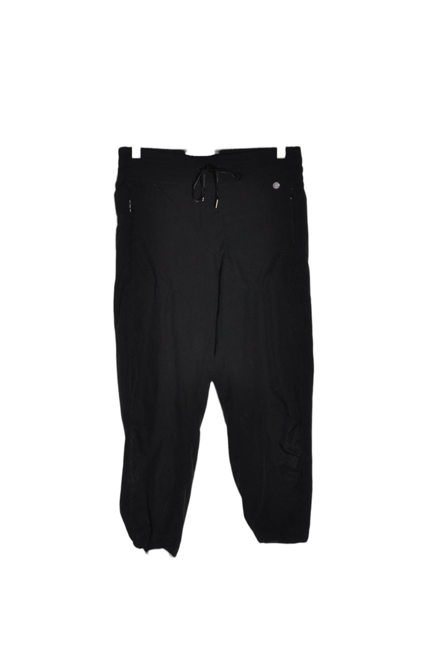 APANA Women Capri Pants Regular fit in Black - S
