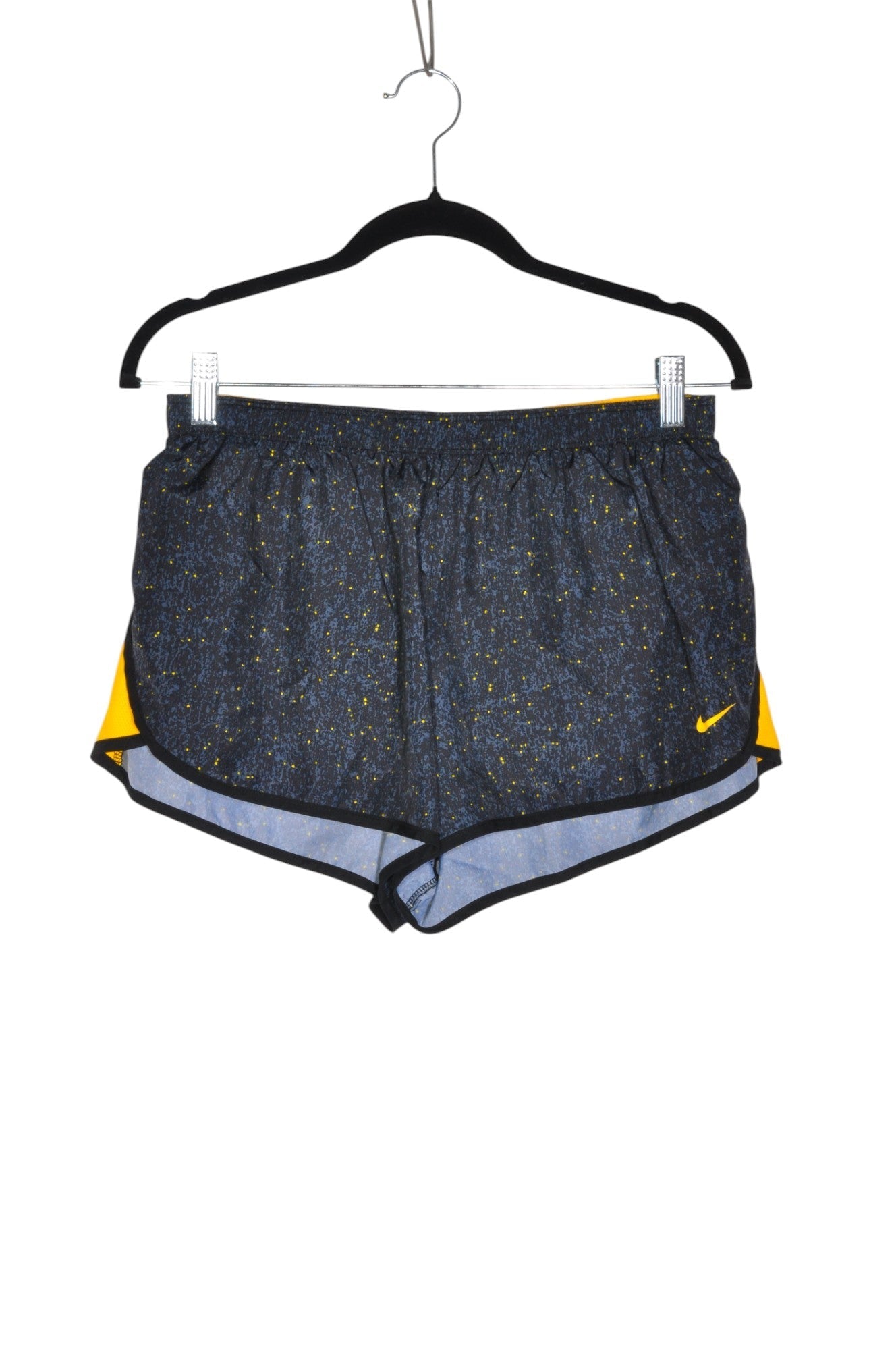 NIKE Women Classic Shorts Regular fit in Black - M