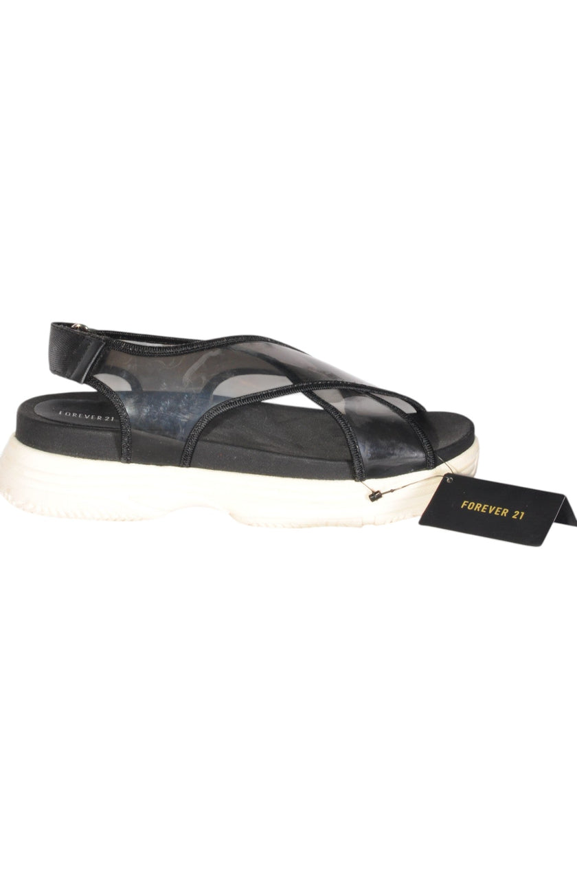 FOREVER 21 Women Sandals Regular fit in Black - 8