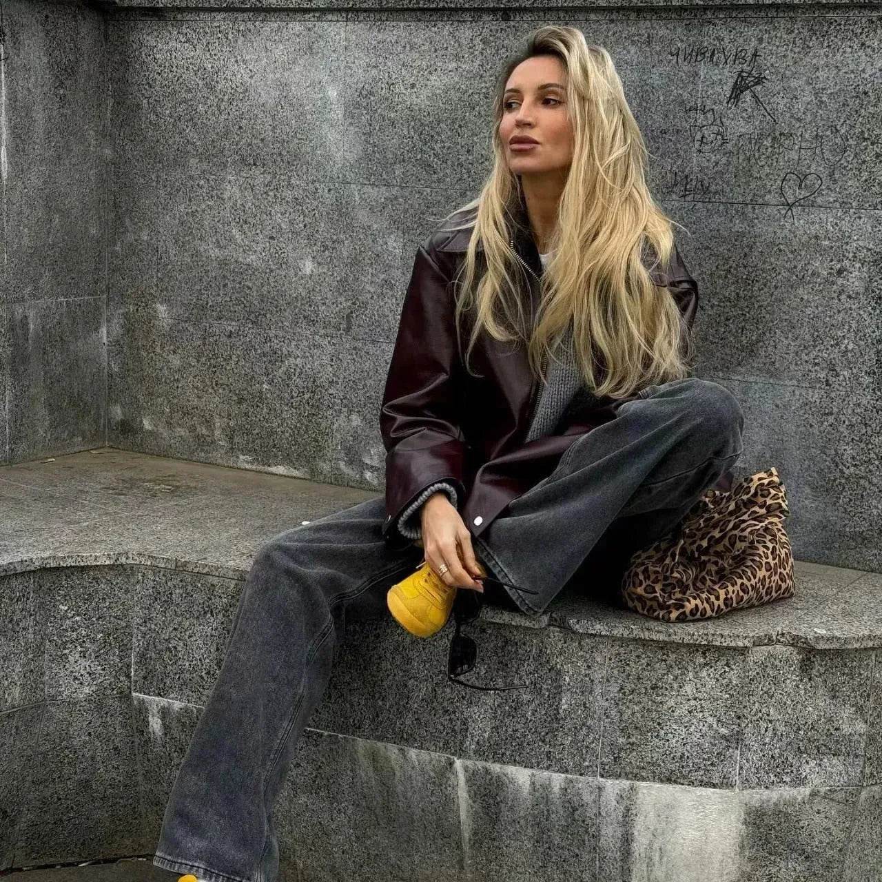 Fashioned Oversized zipper Lapel Leather coat jacket for women